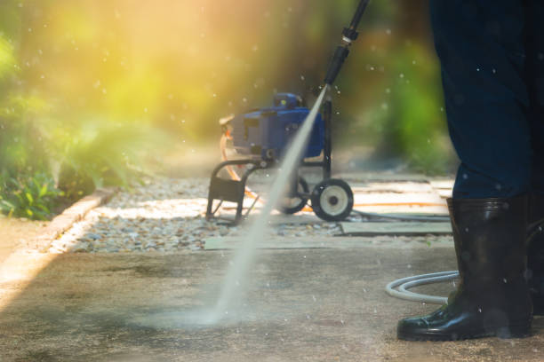 Best Pool Deck Cleaning  in Sarasota, FL